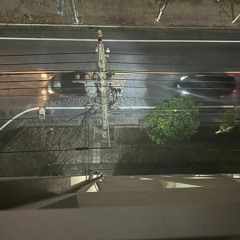 & it was still there in the same pose;