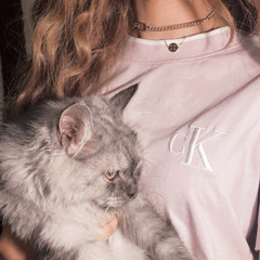 ياريتو لسا معايا ):