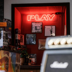 PLAY