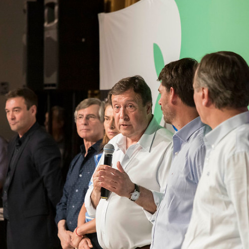 Alberto Weretilneck-Arrancaron los festejos de Cipolletti con la entrega de 60 escrituras