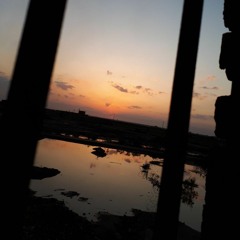 كم أتمنى أن ينقذنـي أحد .. صوًتِي