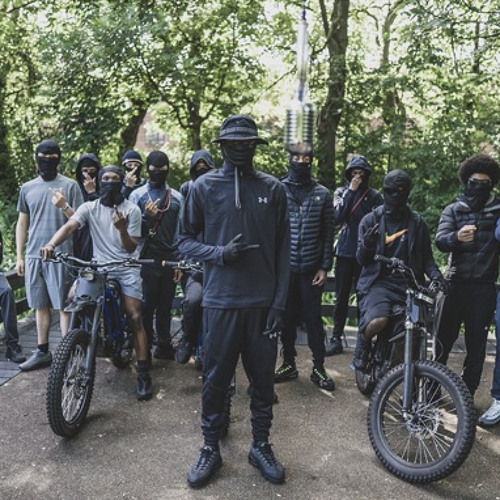 BUSYGETTINLIZZY15-off the curbside