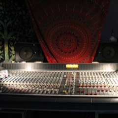 MYSTICWOOD STUDIO // ELLE //  MIX 3