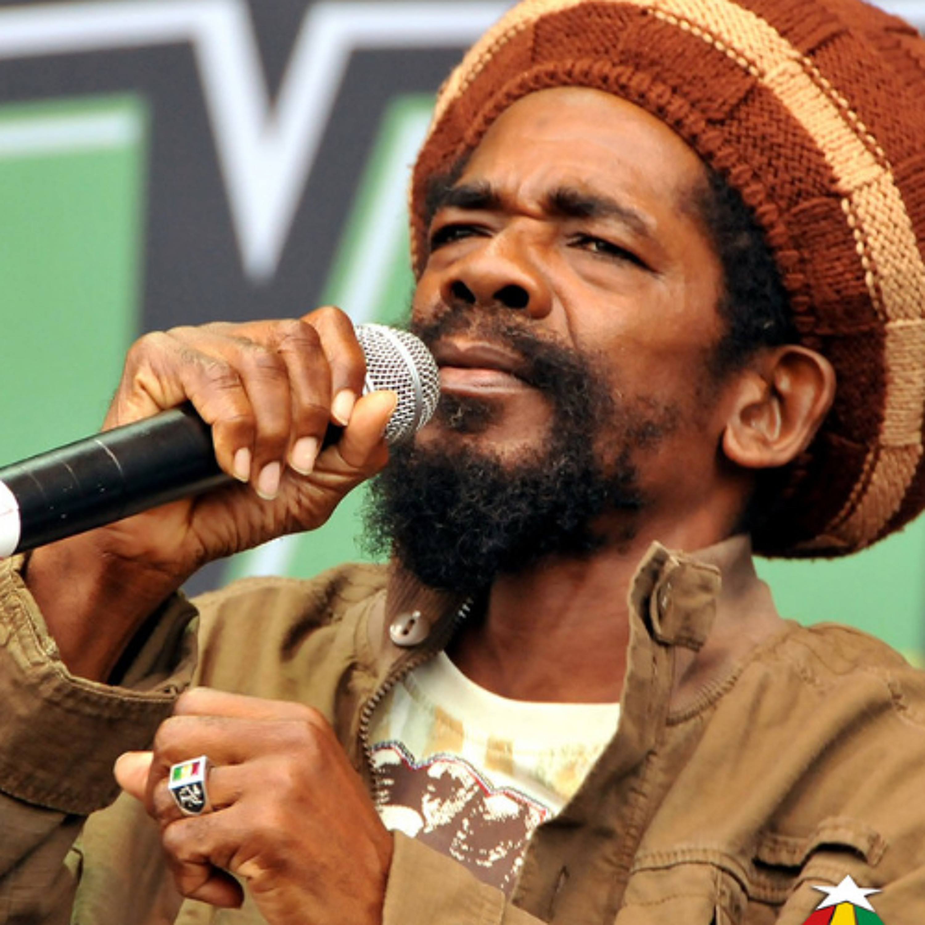 REGGAE POINT #138: Luto no reggae: morre o cantor Cocoa Tea aos 65 anos episode artwork