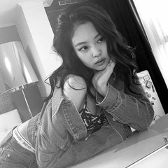 her glass full of xo