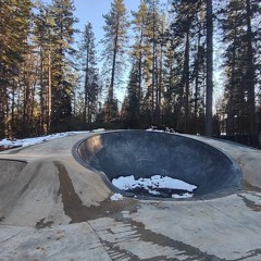 TiGGiTTy...Mix AIR and some 120 bpm psychedelia....