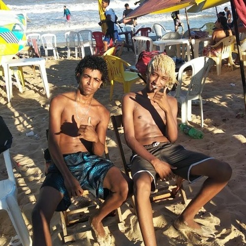 MT - EM CIMA DA LAJE X COM A CAMISA DE TIME [DJ JS DO SM E DJ WS DIAS] {FININHA VICIANTE}