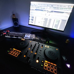 Strongduky @ Home / Bass House Mix