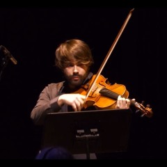 In Medias Res: one minute of viola music