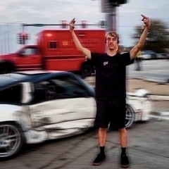 LXUNDPLAYA - Tearing up classmates