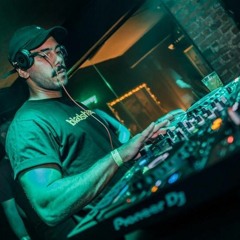 MEGA FUNK - TOMA QUE TOMA SET BIEL BEATS MC DRICKA