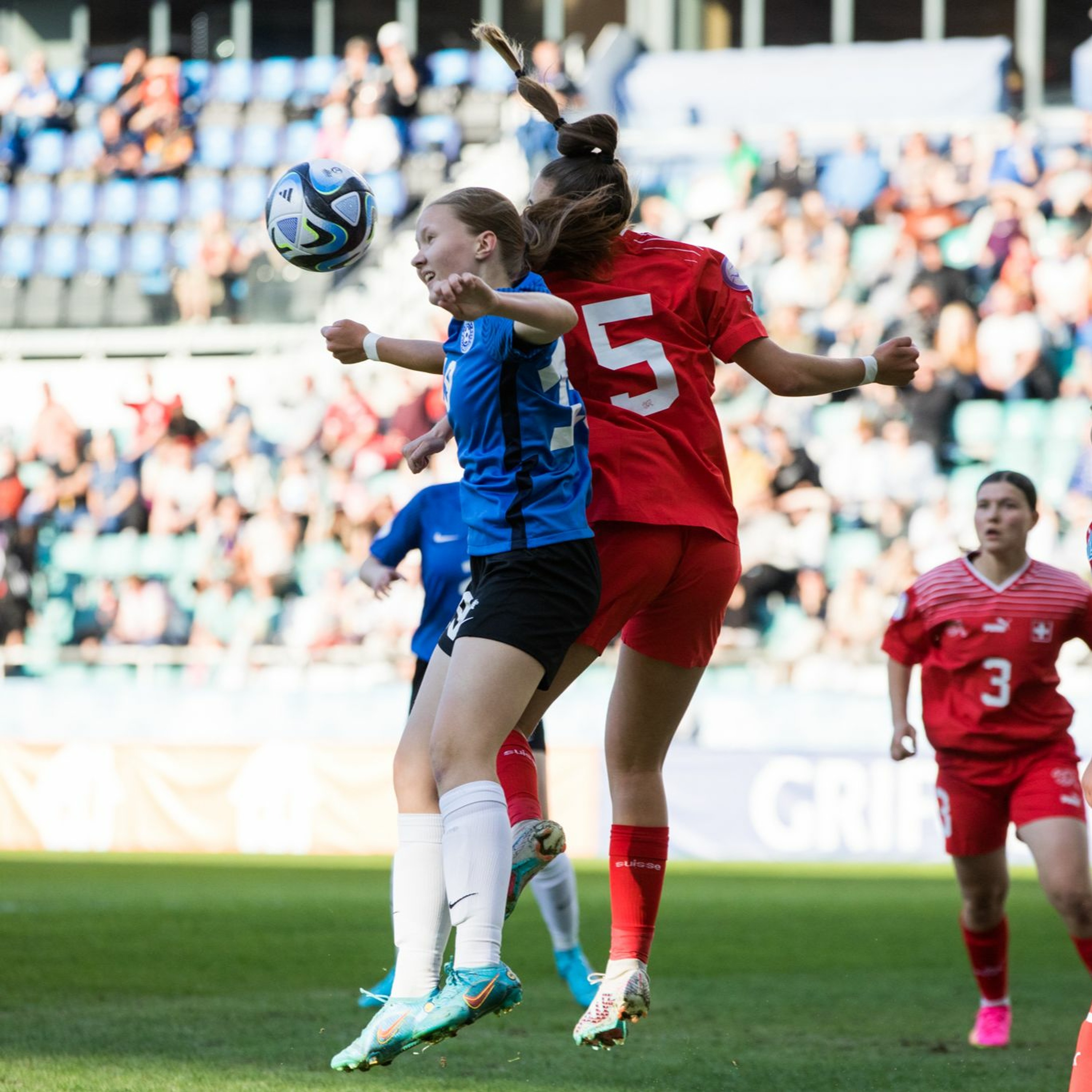 215. saade: U17 neidude südikus paneb küsima: millal astutakse samale rajale Lääne-Euroopaga?