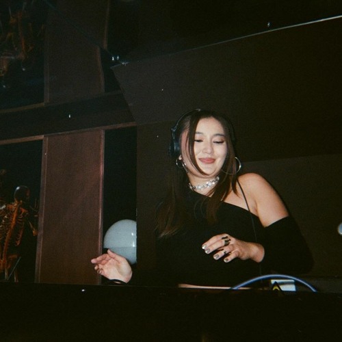 at the club w/ theaizhanmix