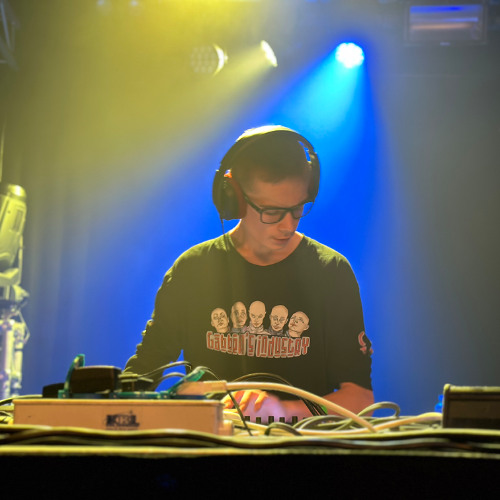 Deep in the underground (master)