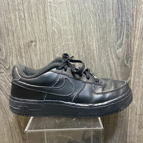 Creased nike air force online