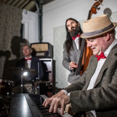 The Miss Jones Jazz Band- Hit The Road Jack