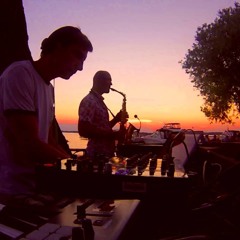 Sax & Dj - Improvisation At Sunset