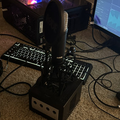 got drunk n recorded this at4am @aidmysuicide