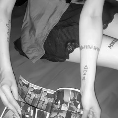 تحلم ابوسك من ايدك