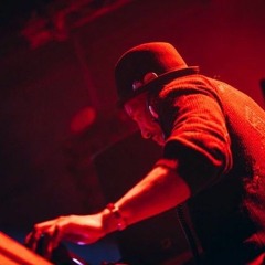 Jamesey Makin' Moves Quarantine Living room Mix 04/04/20