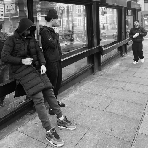 Stream molly ( M9 x Aim x Risky) by Risky | Listen online for free on ...