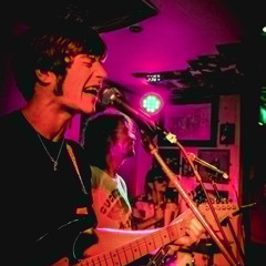 Fionn O'Hargain (Guitar & Vocals) Oracle Villa Interview