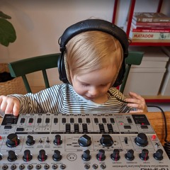 Shadow Child - Only Love (Rosted's Ultra Short, using the time my daughter would permit, Remix)