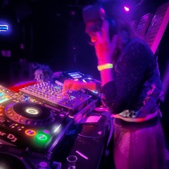 TRX17 19.10.25 5am Saal Fabrique ODC Odyssee 2 - Debut