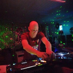 << Deven Fox🦊 >>   2024 - 01 - 01 🔊🥳🍾