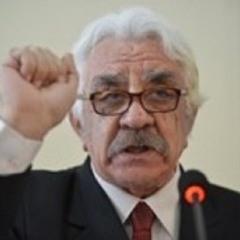 مصاحبه فریبرز رییس دانا -کشتار های آبان .mp3