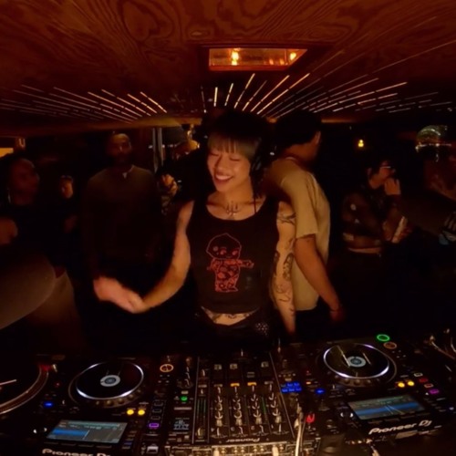 An Experimently Ambienty Technoy Mixy Mixy | Xiumei @ BSide Radio 10.13.2024