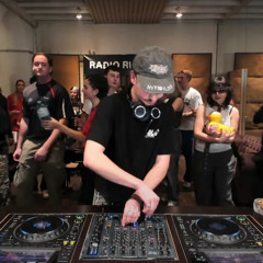 HiTMiLØW | Radio Rudina