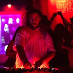 Live 001