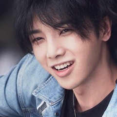 Hoa Thần Vũ 华晨宇 || 7 Nhân Cách - concert chúc mừng năm mới.