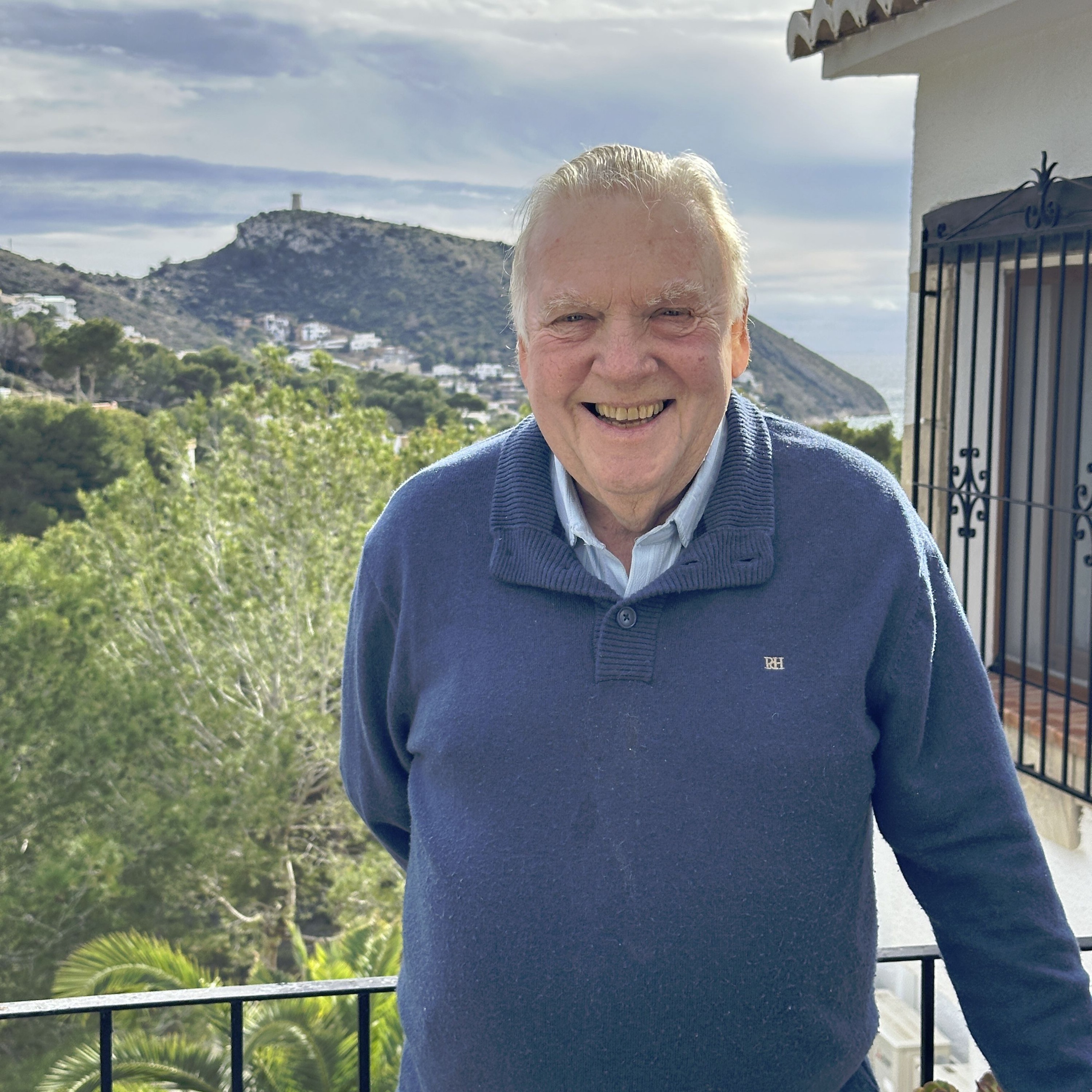 Expat  Freddie Massey from Bloomsbury to Ballroom to Spain -Karin Avila episode artwork