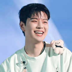 Don’t cover your smile (seungmin)