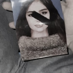 ضمَنت الحب له وقدارنا ماهي بمضمونه . .