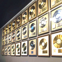 plaques