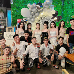 NST-MIICA ĐI BAR HÚT SHISHA