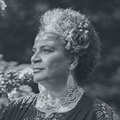 Akila Richards reads 'Al zhe i mer'