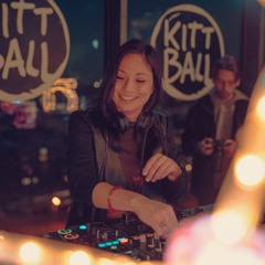 Marie Bloomfield LIVE @ Kittball Rooftop Sessions Winter Season Opening -  13/11/2022
