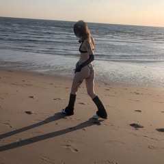 i am running when i saw the look in ur eyes i know that its all in ur mind