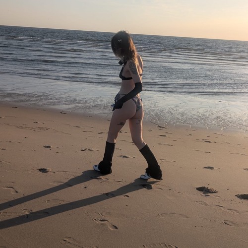 i am running when i saw the look in ur eyes i know that its all in ur mind