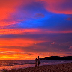 Phuket Mix- Numb x Hide U x The Door Mashup