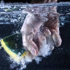 Combat contre vaisselle sale a 3h du mat