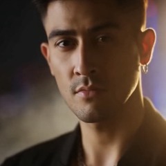 fuego entre tu manos