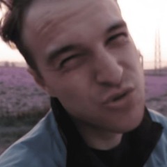 otto spricht kein deutsch [JADE x 24smiley] Man Eating Lizard Dragon-Pepps Mashup