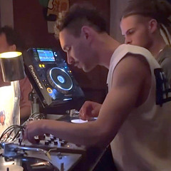 PLXS Soundsystem (ValVolume vs Paradigma) - Minimal Techno Set
