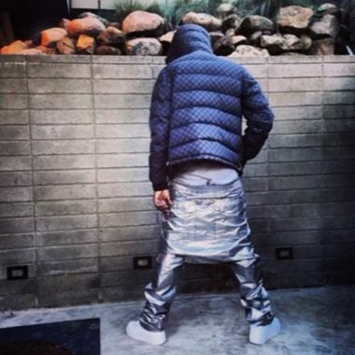 Under Me (Produced By. Meerak)