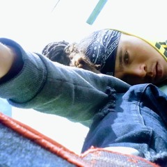 Young Taylor-she bring peace.mp3